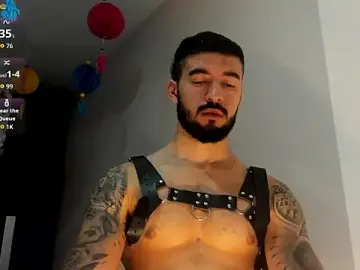 Stripchat Best live sex cam show of MarkWalker__