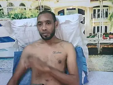 Stripchat Sex Cam of IndianMagicMike