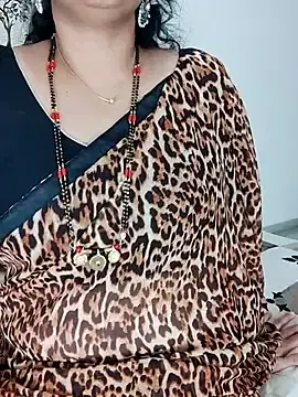 Stripchat Free Porn Cam of COOL_TEACHER_69