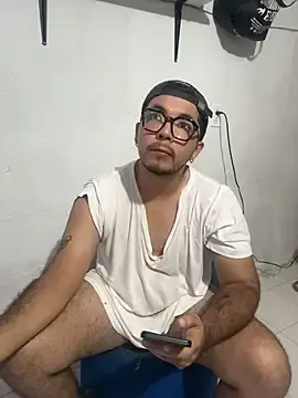 Stripchat Free Live Porn of Diegovilla20