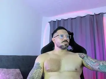 Stripchat Best Webcam of Pierre_Vidal