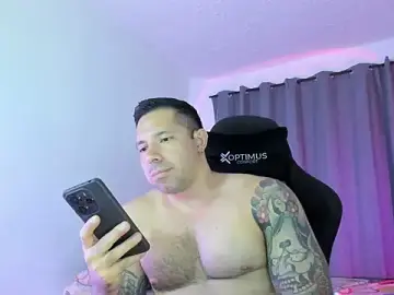 Stripchat Sex Cam of Pierre_Vidal