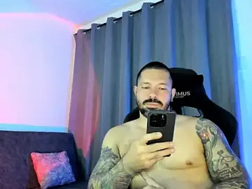 Stripchat Watch Live Sex Cams of Pierre_Vidal