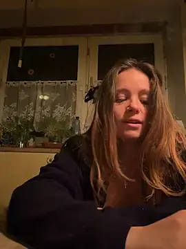 Stripchat Watch Live Sex Cams of Rhyumii