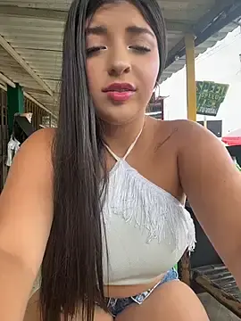 Stripchat Live Sex of Isaa-Sweet