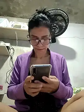 Stripchat Watch Live Sex Cams of Cristotoza