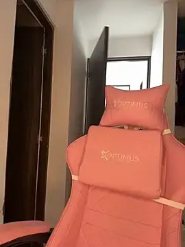 Stripchat Live Sex Cam of jailyncam_