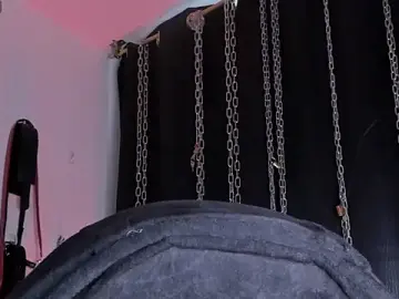 Stripchat Free Live Porn of charrlotte_quinn