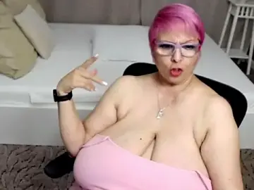 Stripchat Free Porn Cam of LadyLibely