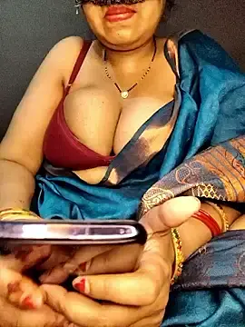 Stripchat Nude Webcam of Hot__bhabhi_99