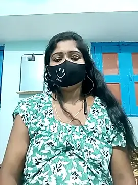 Stripchat Live Sex Cam of global_chilli