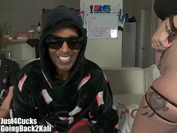 Stripchat Live Porn of boomboomr00m