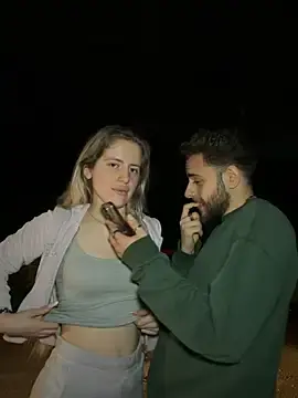 Stripchat Watch Live Sex Cams of Holly-Glamour