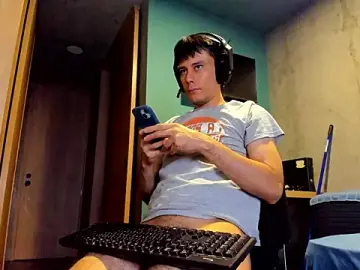 Stripchat Adult Webcam of Huge_latin_cock