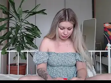 Stripchat Live Porn of ShyEvaa