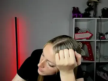 Stripchat Live Sex of EvelynBlond