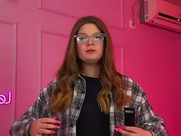 Stripchat Free Live Porn of CrystalLyons