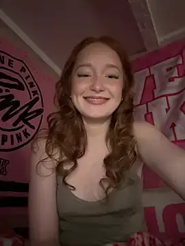 Stripchat Sex Cam of gingerbabe18