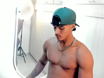Stripchat Free Live Porn of Joao_da_silva19
