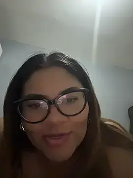 Stripchat Sex Cam of ludmila_x