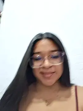 Stripchat Adult Webcam of -VICKKY