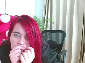 Stripchat Nude Webcam of Sophie_ponce