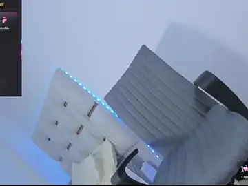 Stripchat Adult Webcam of MissCarolinne