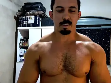 Stripchat Adult Webcam of Superbigmr
