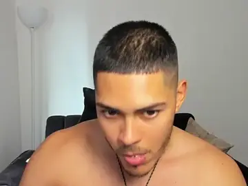 Stripchat Live Sex of Iamdylan777