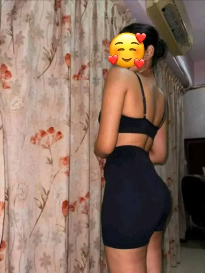 Shelas_room_official