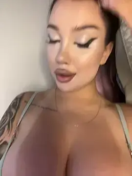 Stripchat Live Sex Cam of kiss_Lissa