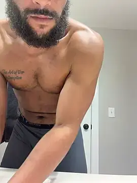 Stripchat Free Live Porn of HungStr8Lightskin