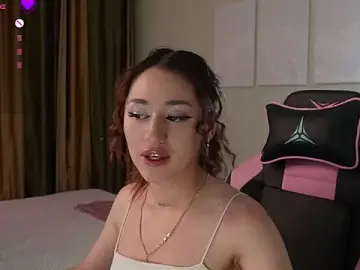 Stripchat Free Live Porn of Fiona-Love