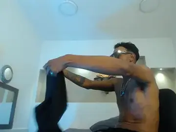Stripchat Adult Webcams of jostin_jacksonn