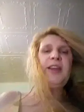 Stripchat Adult Webcams of TsPostophere