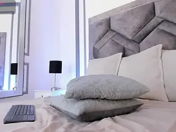 Stripchat Live Sex Cam of cocoamore