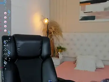 Stripchat Free Porn Cam of LOISE-XX