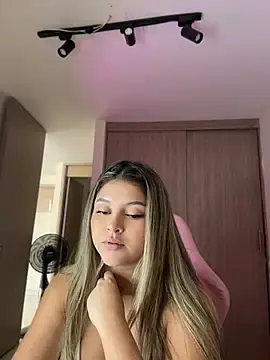 Stripchat Sex Chat of lunablossom_