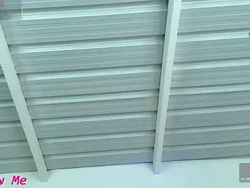 Stripchat Watch Live Sex Cams of Daphne_Hills