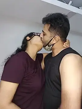Stripchat Live Sex Cam of ITZ_GURU