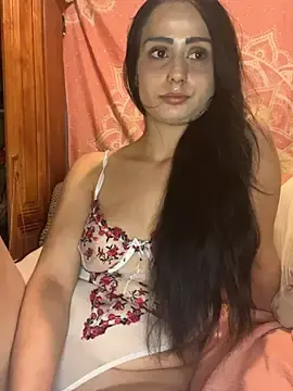 Stripchat Free Live Porn of LaPetitechienne1