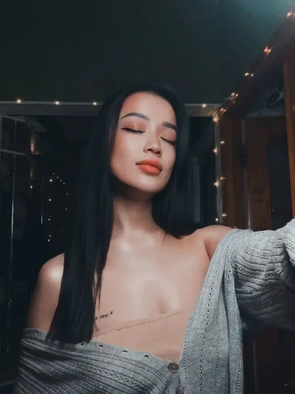 emy_lovee