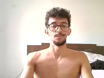 Stripchat Live Sex Cam of kngmah