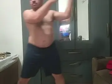 Stripchat Nude Webcam of Urso_Nerd