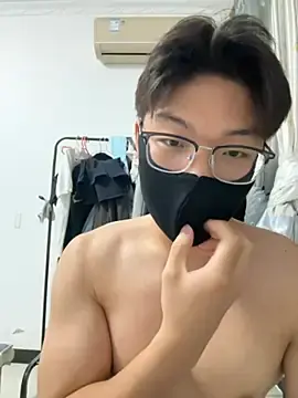 Stripchat Watch Live Sex Cams of Ycen_