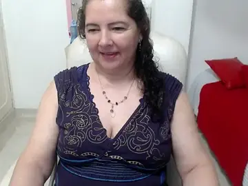 Stripchat Adult Webcam of leonela_69