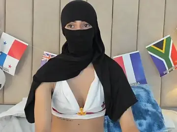 Stripchat Sex Cam of _Zahiira_