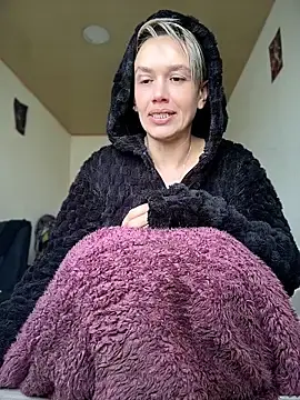 Stripchat Live Sex Cam of MARILYNMADELENAKOVANOVA