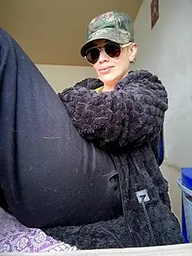 Stripchat Free Porn Cam of MARILYNMADELENAKOVANOVA