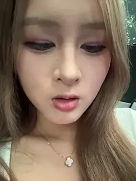 Stripchat Live Sex of yuki_june